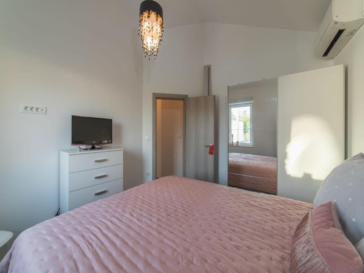 Apartment Fiora Kaštela 外观 照片