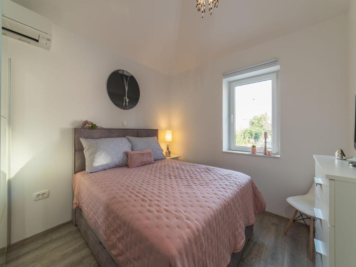 Apartment Fiora Kaštela 外观 照片