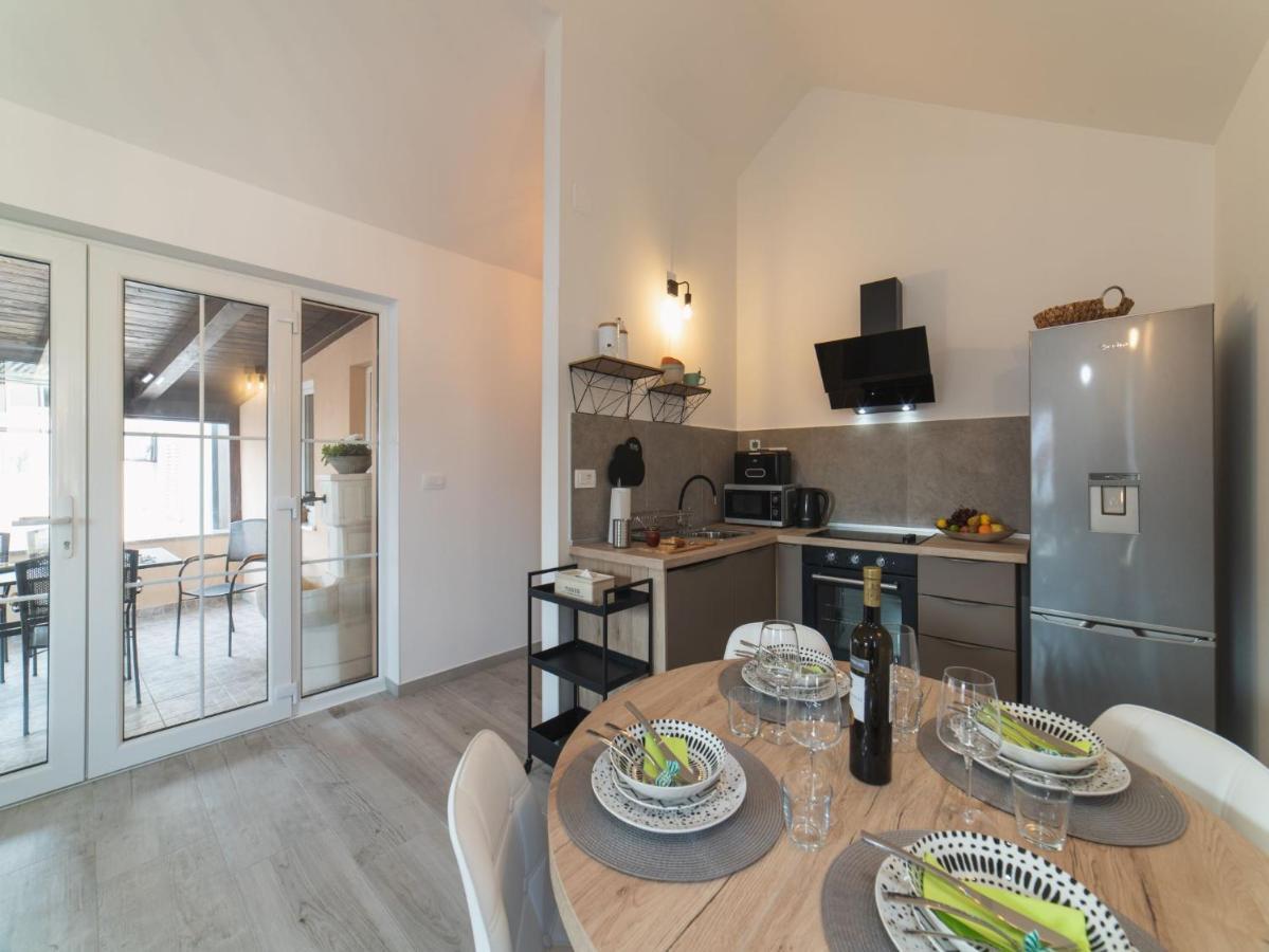 Apartment Fiora Kaštela 外观 照片