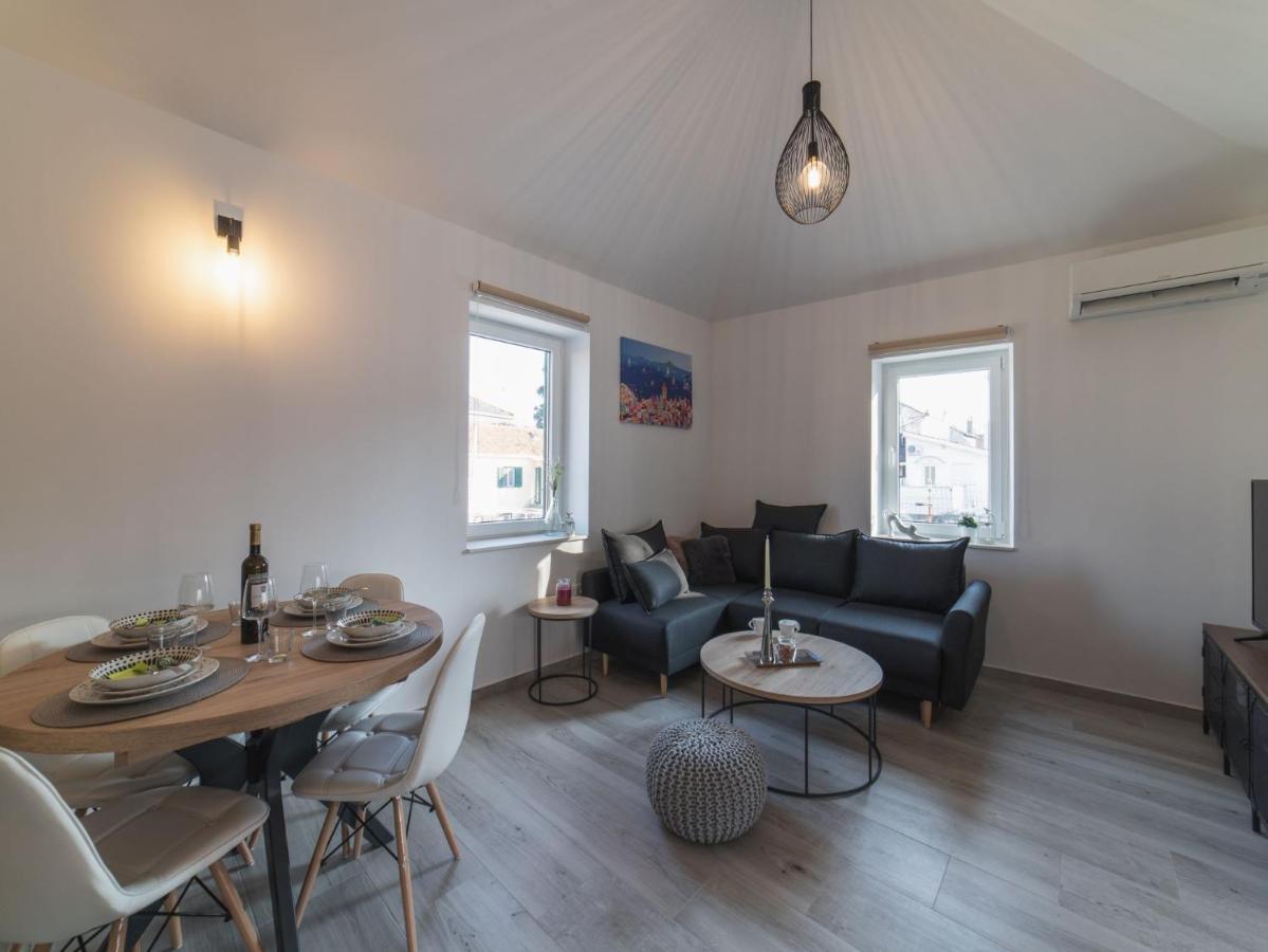 Apartment Fiora Kaštela 外观 照片
