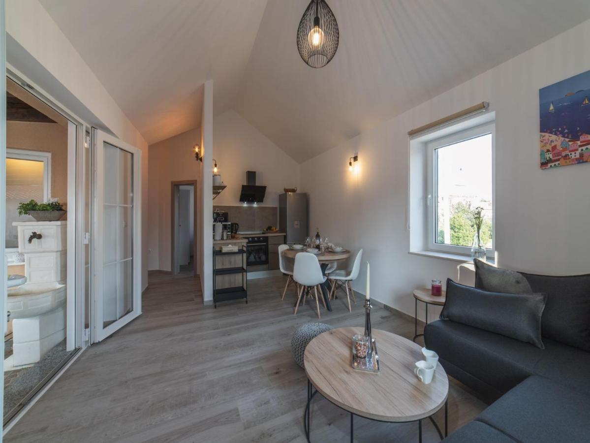 Apartment Fiora Kaštela 外观 照片
