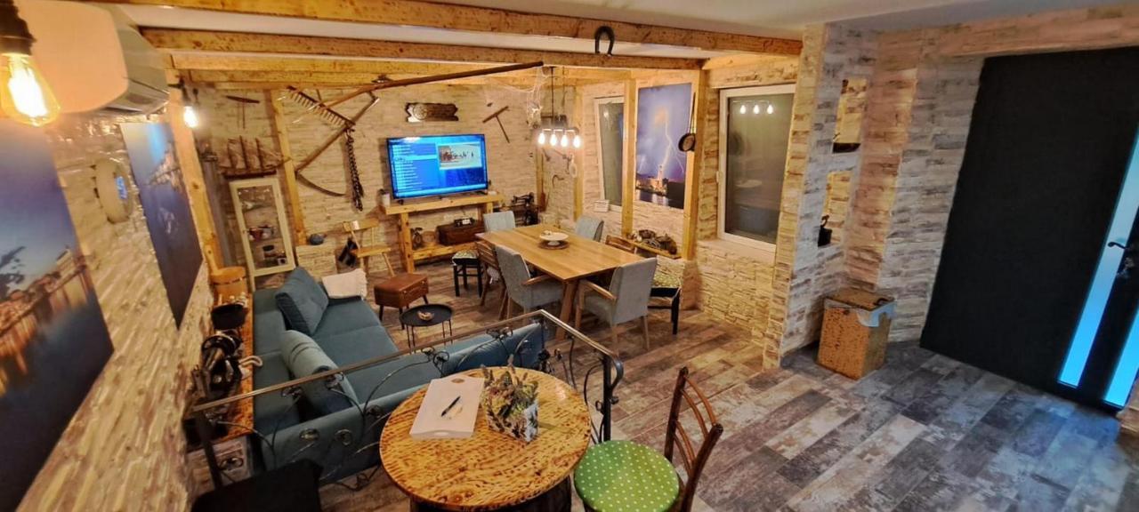 Apartment Fiora Kaštela 外观 照片